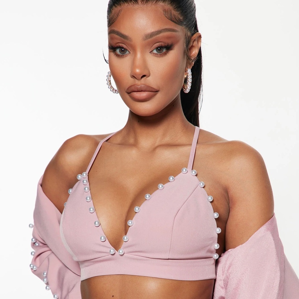 Fashion Nova Pearl bra
